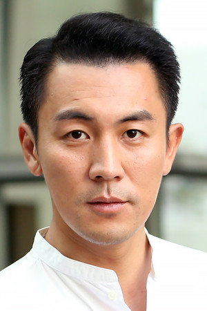 譚俊彥 profil kép