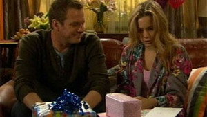 Neighbours 27. évad Ep.210 210. epizód