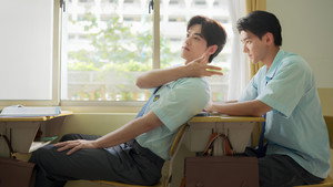 某某 kép