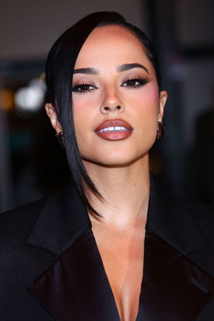 Becky G profil kép