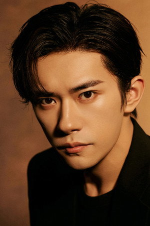 易烊千玺 profil kép