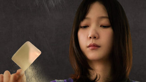 작은 성 : 시들지 않는 꽃 kép
