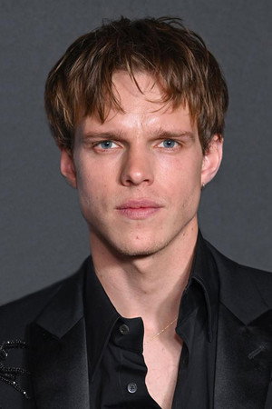 Finn Bennett profil kép