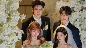 穿书富家妯娌，我和闺蜜齐上阵 kép