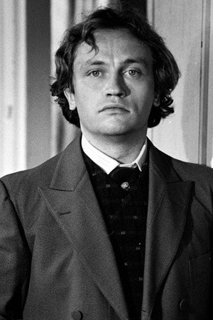 Niels Arestrup profil kép