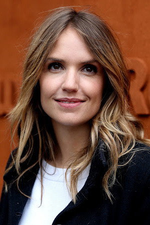 Laurence Arné profil kép