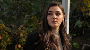 Bambaşka Biri 1. évad Ep.11 11. epizód