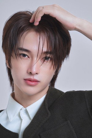ธีร์ ธีรวัฒน์ ธนะคำ profil kép