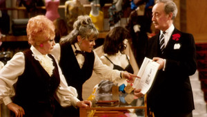 Are You Being Served? 9. évad Ep.6 6. epizód
