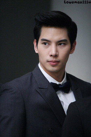 ณัฐพล ดิลกนวฤทธิ์ profil kép