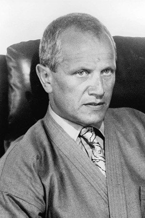 Steven Berkoff profil kép