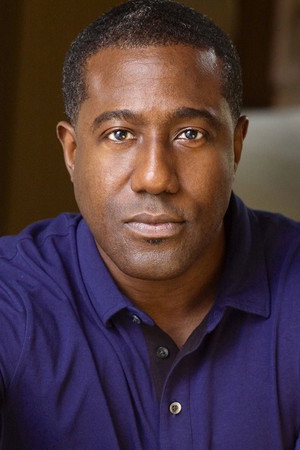 E. Roger Mitchell profil kép