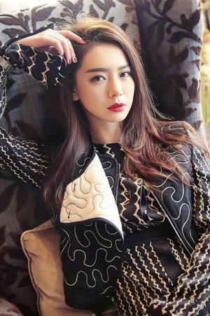 戚薇 profil kép