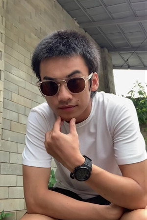 Mikha Hernan profil kép