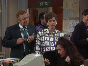Drop the Dead Donkey 4. évad Ep.3 3. epizód