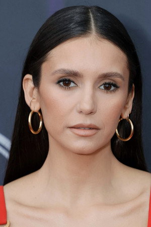 Nina Dobrev profil kép