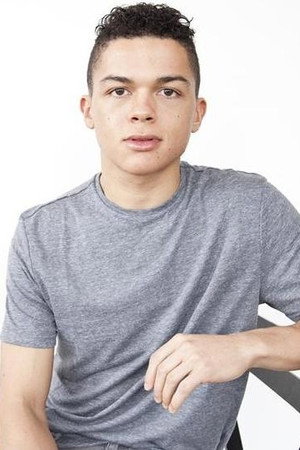 Reece Noi profil kép