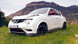 Totalcar 4. évad Ep.1 Mercedes a vadásznak, turbó a Nissannak
