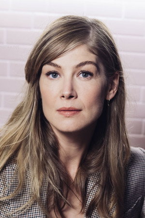 Rosamund Pike profil kép