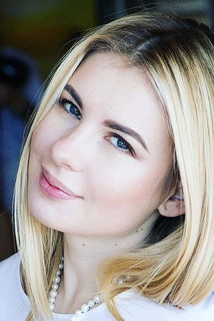 Анна Цуканова-Котт profil kép