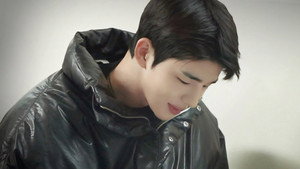 네 원수를 잊지 마라 kép