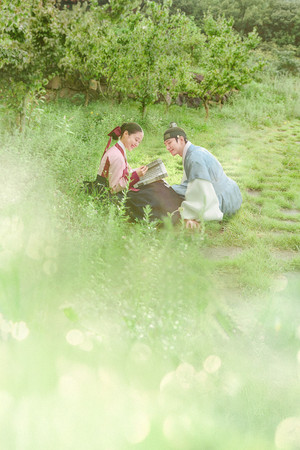 옷소매 붉은 끝동 poszter