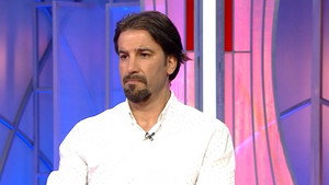 Ceyda Düvenci ile Bambaşka Sohbetler 1. évad Ep.37 37. epizód