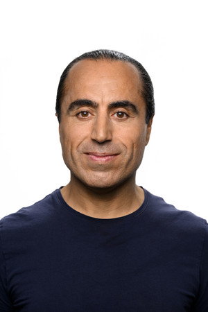 Özz Nûjen profil kép