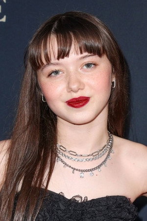 Violet McGraw profil kép