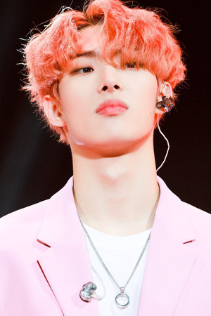민기