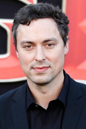 John Francis Daley profil kép
