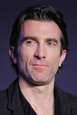 Sharlto Copley profil kép