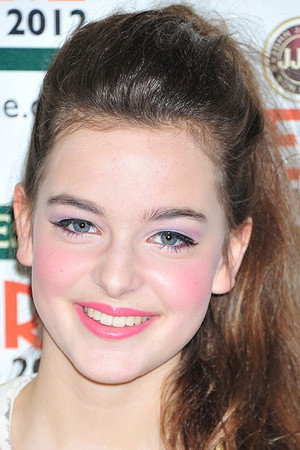 Celine Buckens profil kép