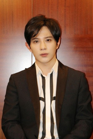 杨彤 profil kép