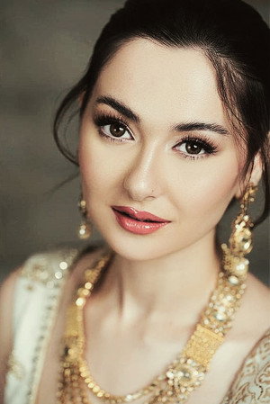 Hania Aamir profil kép