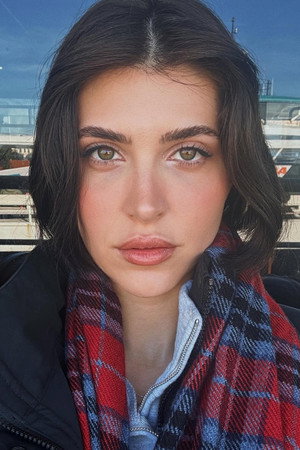 Beyza Gümülcine profil kép