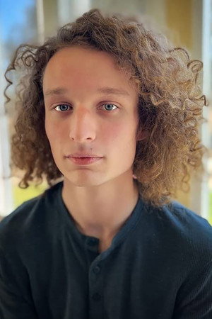 Riley Thomas Stewart profil kép