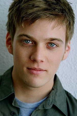 Jake Abel profil kép