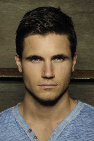 Robbie Amell profil kép