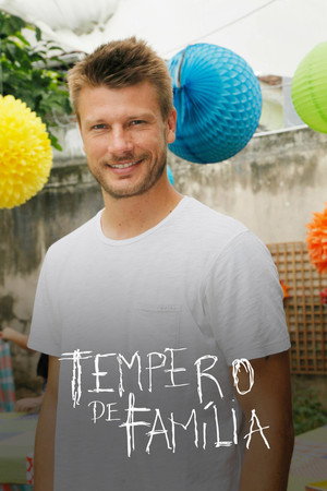 Tempero de Família 1. évad (2013-04-04) poszter