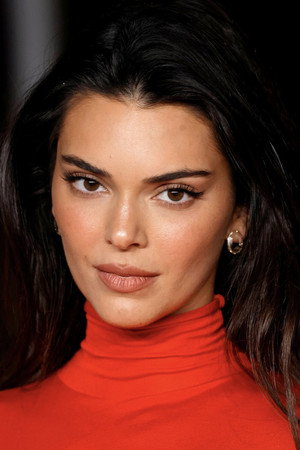 Kendall Jenner profil kép