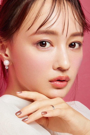 わたなべ麻衣 profil kép
