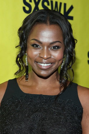 Yetide Badaki profil kép
