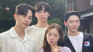 첫 키스의 주인공은, 누구? kép
