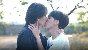 คู่จิ้นวาย นายลูกชิ้นทอด kép