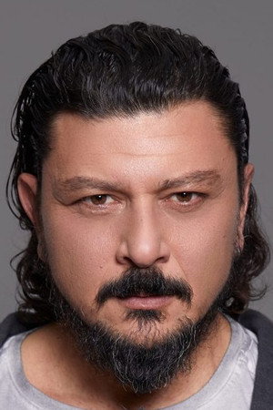 Emre Basalak profil kép