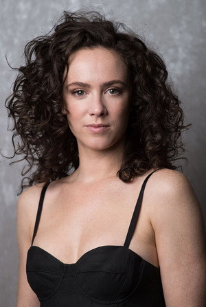Amy Manson profil kép