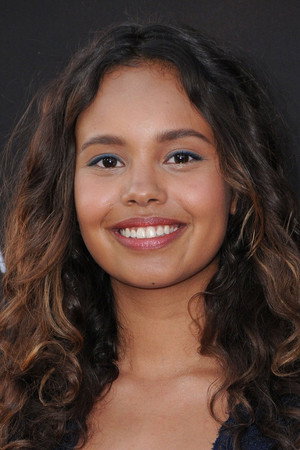 Alisha Boe profil kép