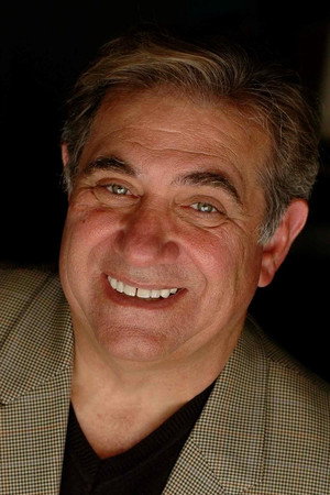Dan Lauria profil kép