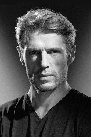 Lambert Wilson profil kép
